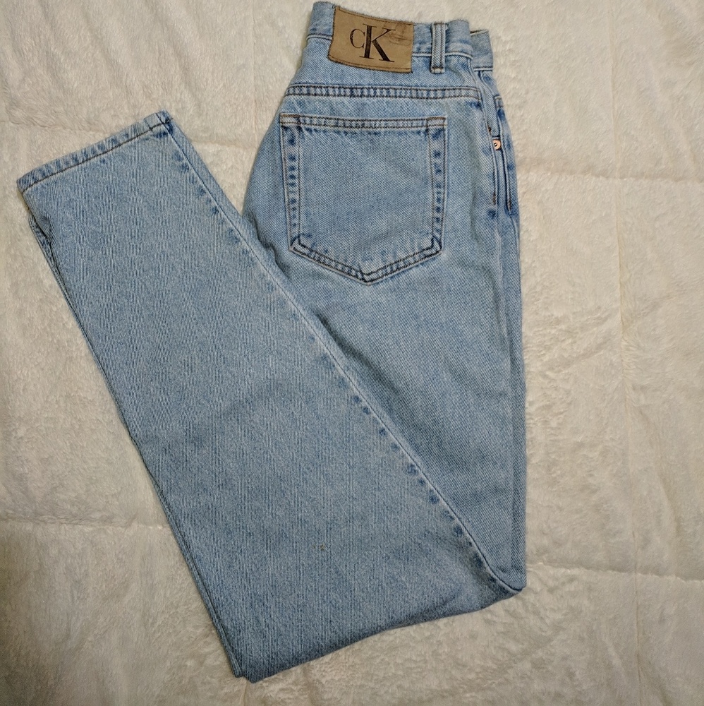 VINTAGE CALVIN KLEIN MOM JEANS